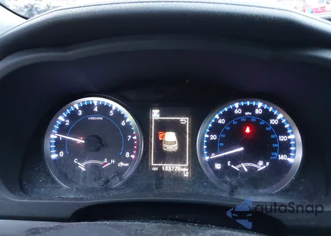 2018 Toyota Highlander Le from USA, damaged, VIN 5TDBZRFH7JS872108